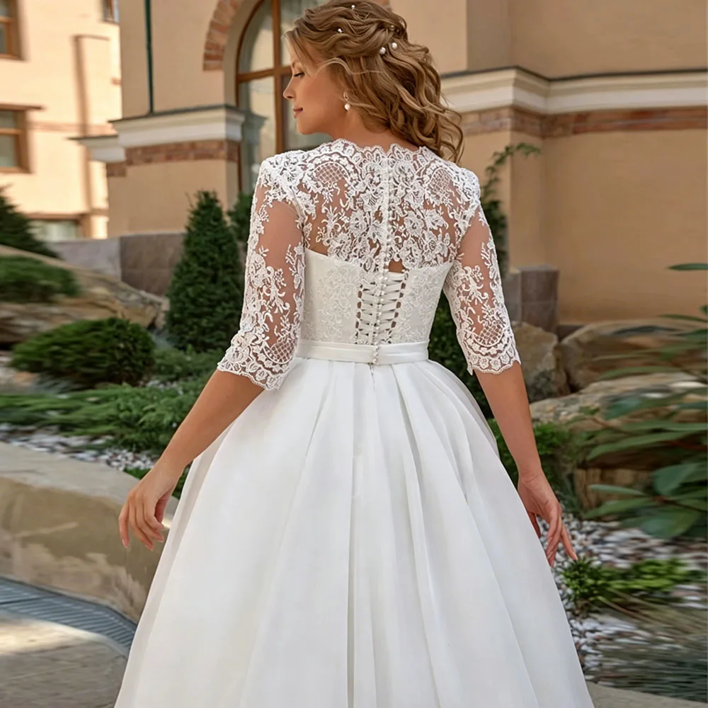 Exquisite Plus Size Wedding Dresses For Bride V-neck A-Line Bridal Gowns Three quarter Lace Applique Brides dress Customized