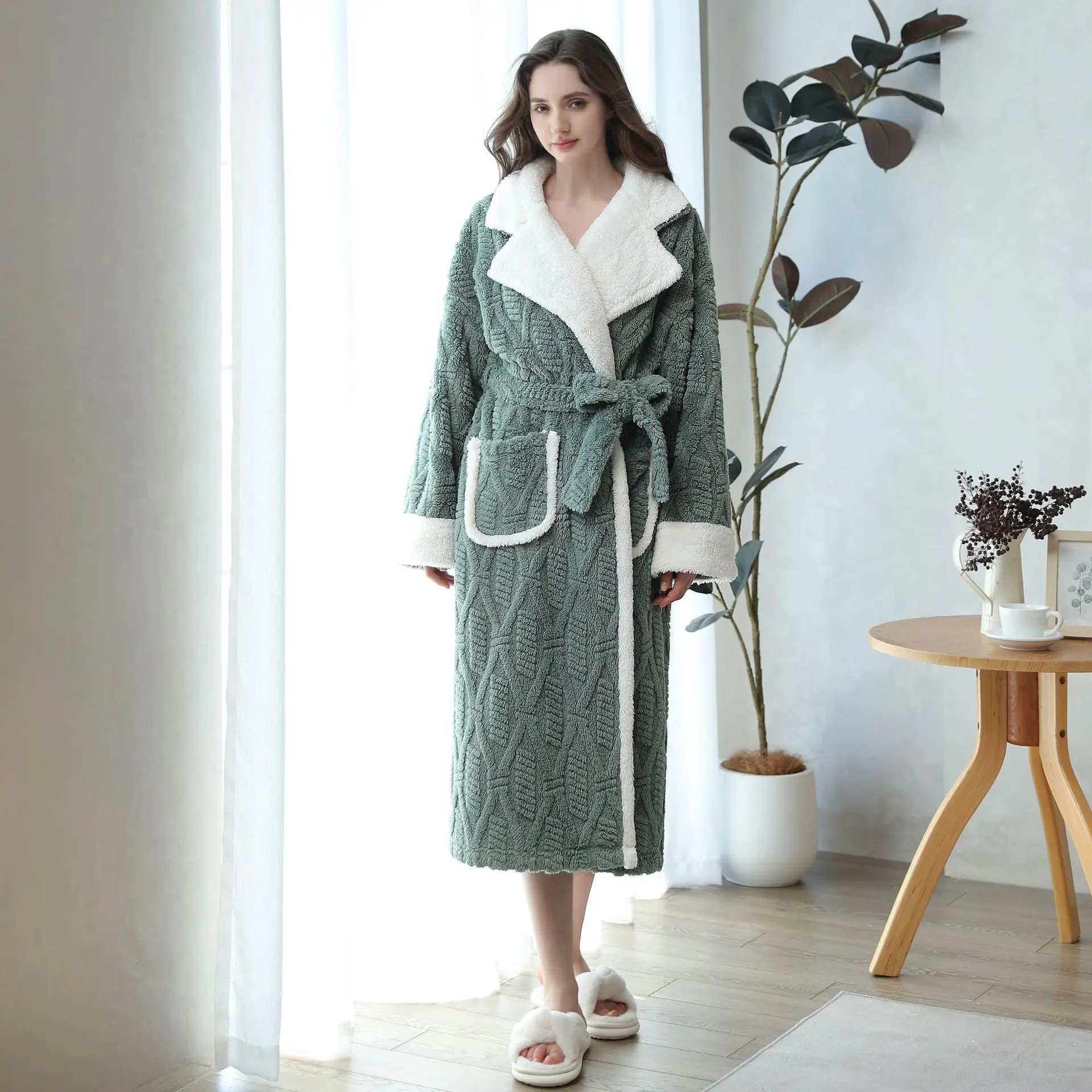 

Jacquard Flannel Winter Nightgown for Women Bathrobe Thickened Warm Loungewear Bathrobe Casual Robe Nightwear for Female