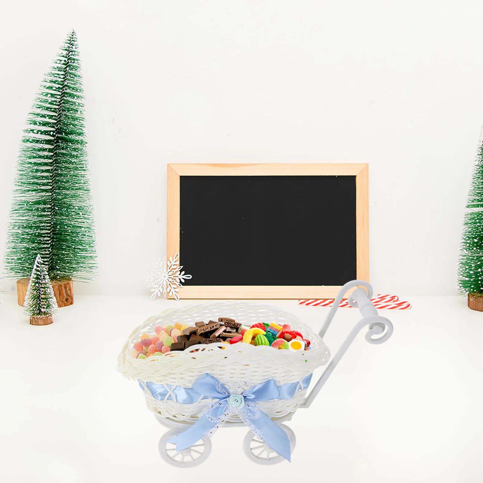 

2Pcs Rattan Woven Trolley Shaped Basket Shower Decorations Candy Flower Storage Multi Function Party Favors Wedding