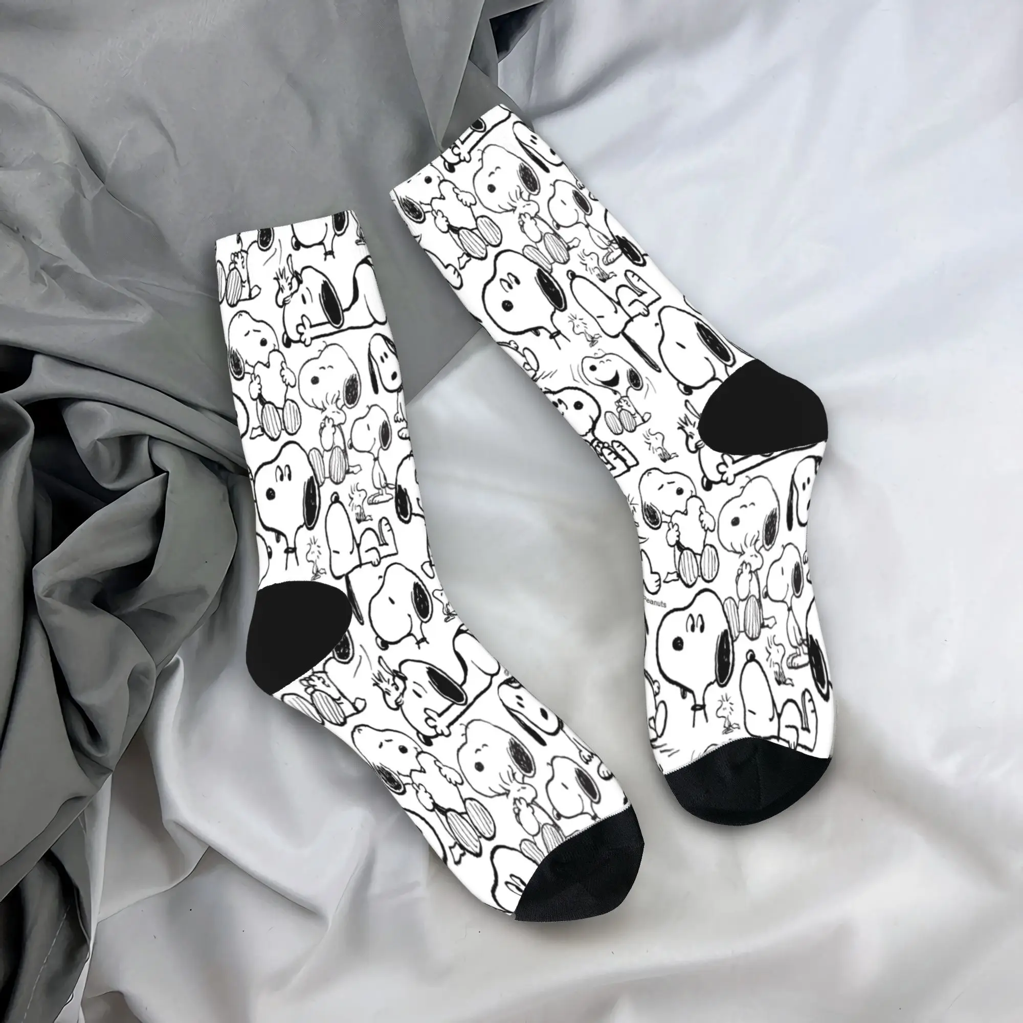 

Snoopy Smile Giggle Laugh Pattern Socks Men Women Fashion Socks Hip Hop Spring Summer Autumn Winter Middle Tube Socks Gift