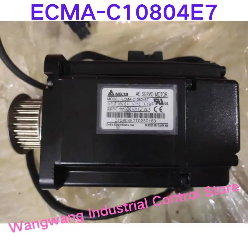 Second-hand test OK , Servo  motor ECMA-C10804S7 ECMA-C10804E7