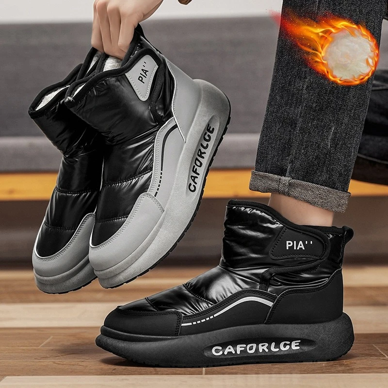 أحذية رجالية قطنية سميكة من القطيفة على الموضة رائجة البيع أحذية ثلج شتوية مضادة للانزلاق للرجال