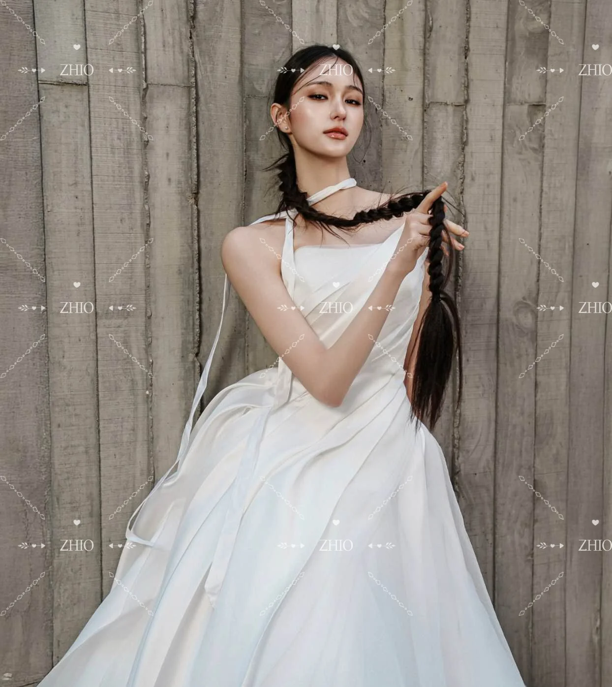 ZHIO Modernes, plissiertes Brautkleid, trägerlos, bodenlang, Satin mit Organza, A-Linie, koreanisches Fotoshooting-Brautkleid, individuell,  soi Museum