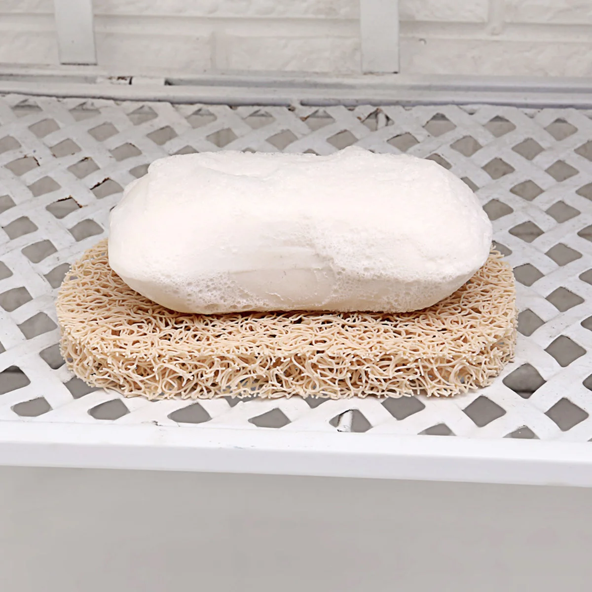 

Soap Saver Dish with Self-Draining Holes Nonslip PVC Base for Bar Soap Storage Keep Dry in Bathroom Kitchen Beige