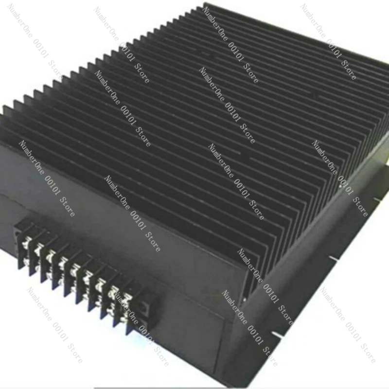 Original 32-100V input 24V700W fully sealed seismic high-power vehicle-mounted regulated DCDC power module