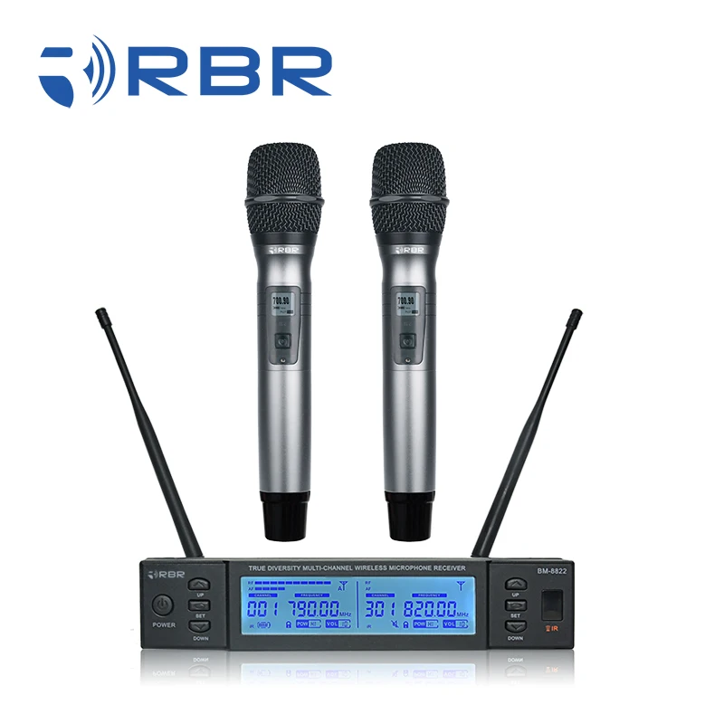 Wireless Microphone 4 Channel Handheld Microphone System Digital Pilot Technology 100 Meters 36*35*8cm Cardioid BM-8822 CE/FCC