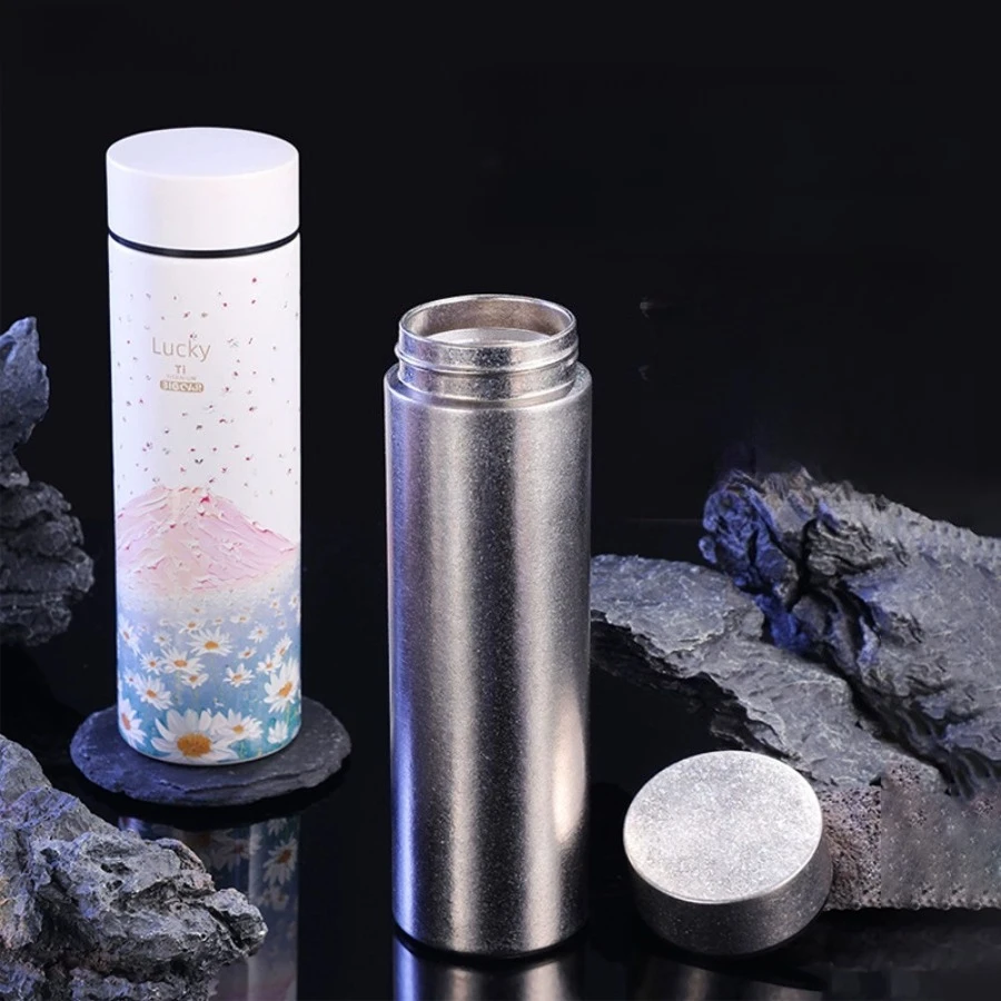 

The new thickened with a filter can make tea high-grade water cup high-color printing light luxury portable sports water cup