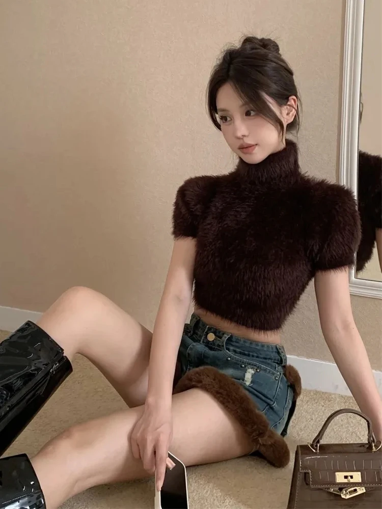 ReddaChic 冬用ファジーレディースジーンズショーツ フェイクファー パッチワーク オールドストレッチ スリム フリンジ カーゴデニムショーツ ギャル Y2K ストリートウェア