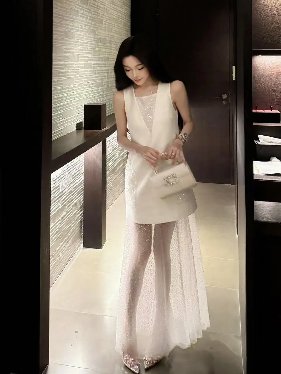 

Ele White Handmade Long Dr Lightweight Luxury Spring 2025 Polyester Fiber Hanfu Women's Faion Ele Sle