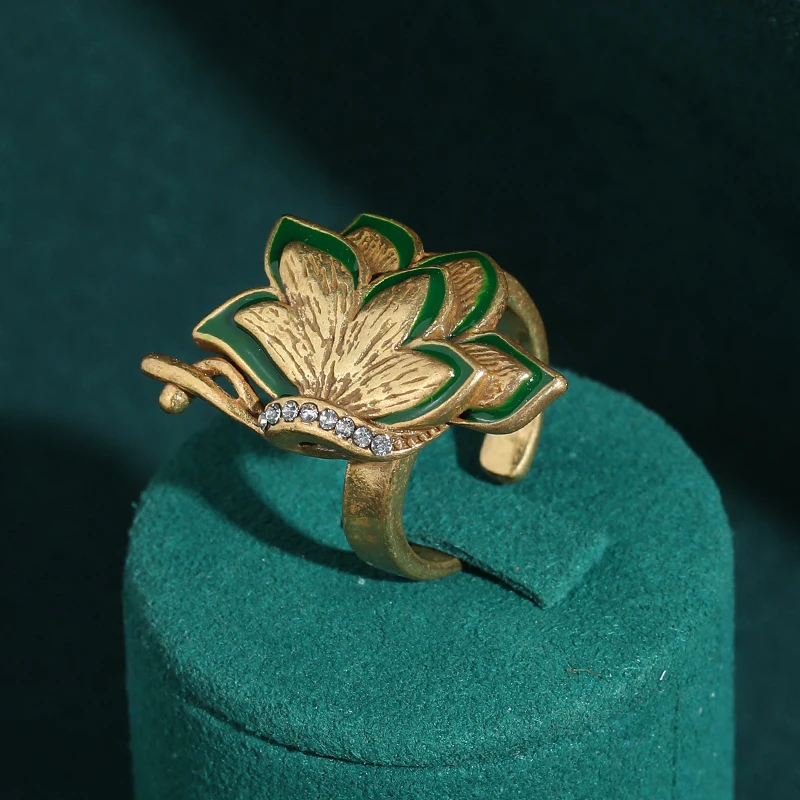 

Vintage Half Butterfly Rings for Ladies Green Enamel Jewelry Luxury Antique Gold Plated Open Trends Party Accessories Birthday
