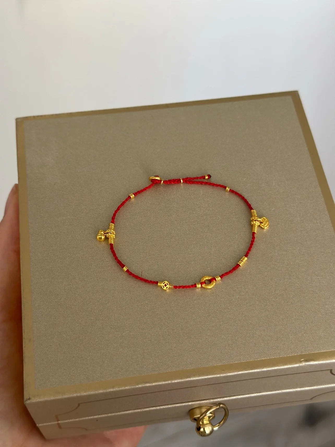 Fashion Day Gold Do…