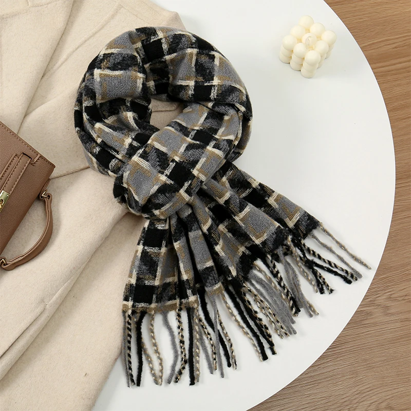 

Luxury Brand Cashmere Women Plaid Scarf Winter Warm Shawl and Wrap Bandana Pashmina Female Foulard Square Thick Blanket Poncho