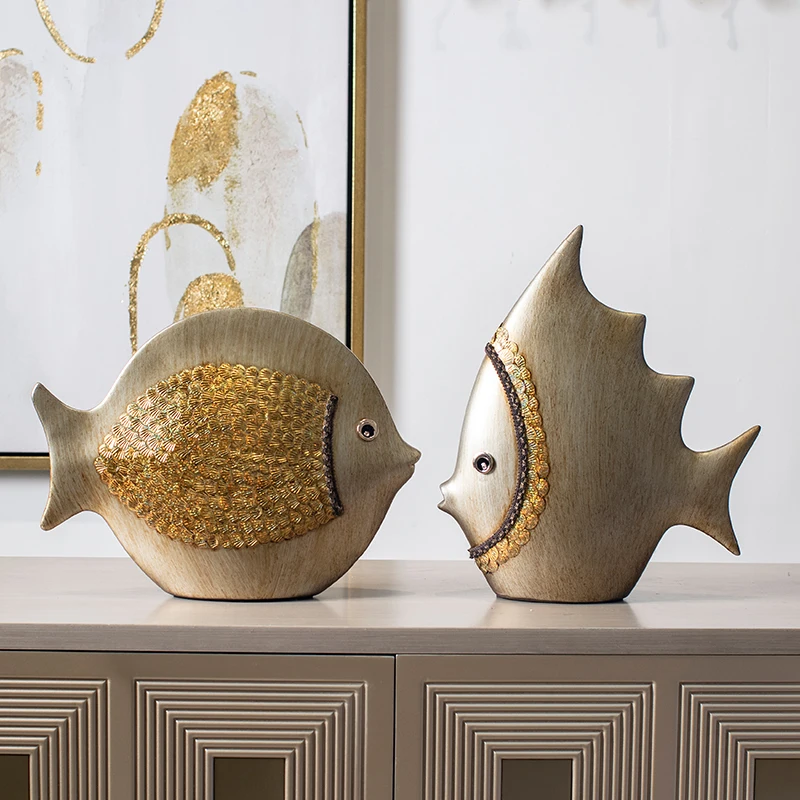 Modern European light luxury high-end ceramic TV cabinet ornament, living room entrance fish ornament, lucky decoration