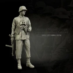 1/35 World War II European soldier resin soldier white mold GK model handmade, unassembled and colored