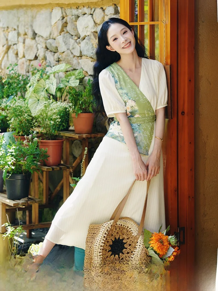 

Летнее платье Mint Forest 2026 с ретро-принтом, пэчворком, длинным V-образным вырезом, завязками на талии, А-силуэтом, коротким рукавом, из полиэфирного волокна