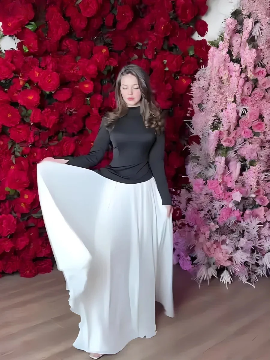 

New Women's Black White Splice Temperament Maxi Dresses Spring Fashion Mock Collar Waist Cinching Large Swing Pleated Long Dress