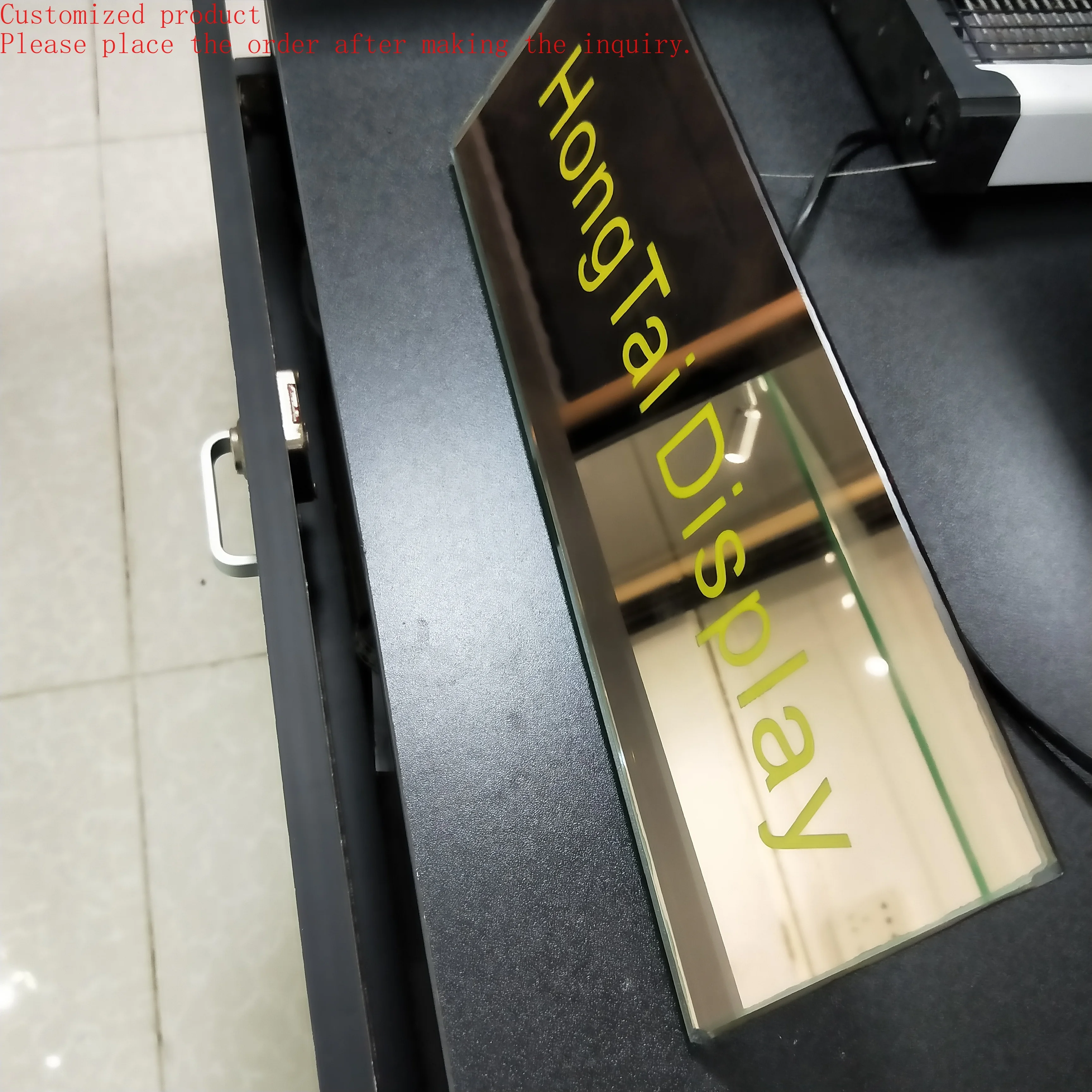 

Custom.Glass Sliding Door Merchandising Counter Factory Wholesale Customize Vertical Display Unit Counrtop for Tobacco Shop Disp