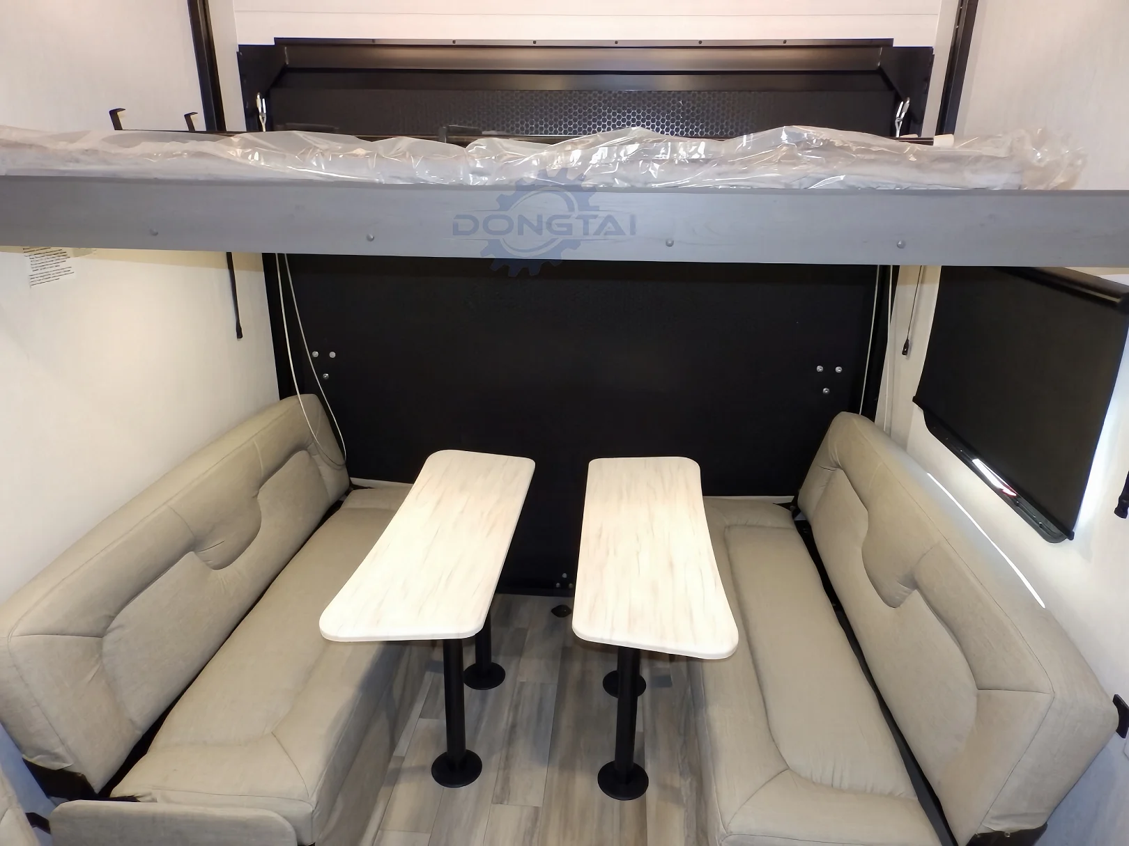 

Лидер продаж: Электрическая подъемная кровать для автодома/кемпера над кабиной