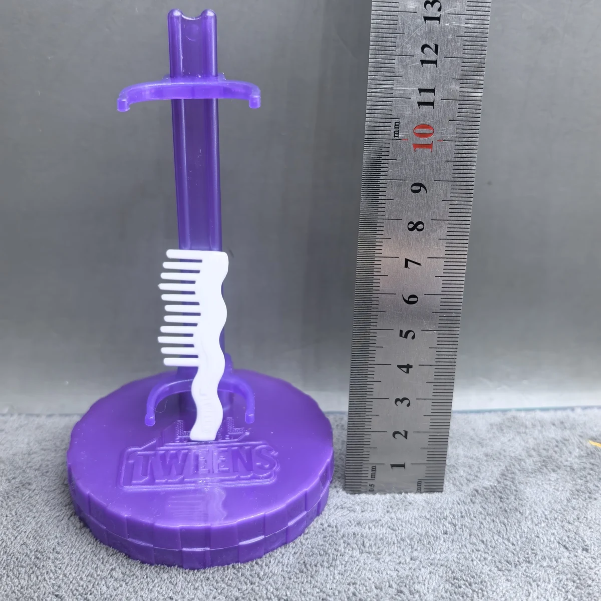

Original 16cm Surprise Little Sister Doll Display Accessories Doll Stand Children's Toy