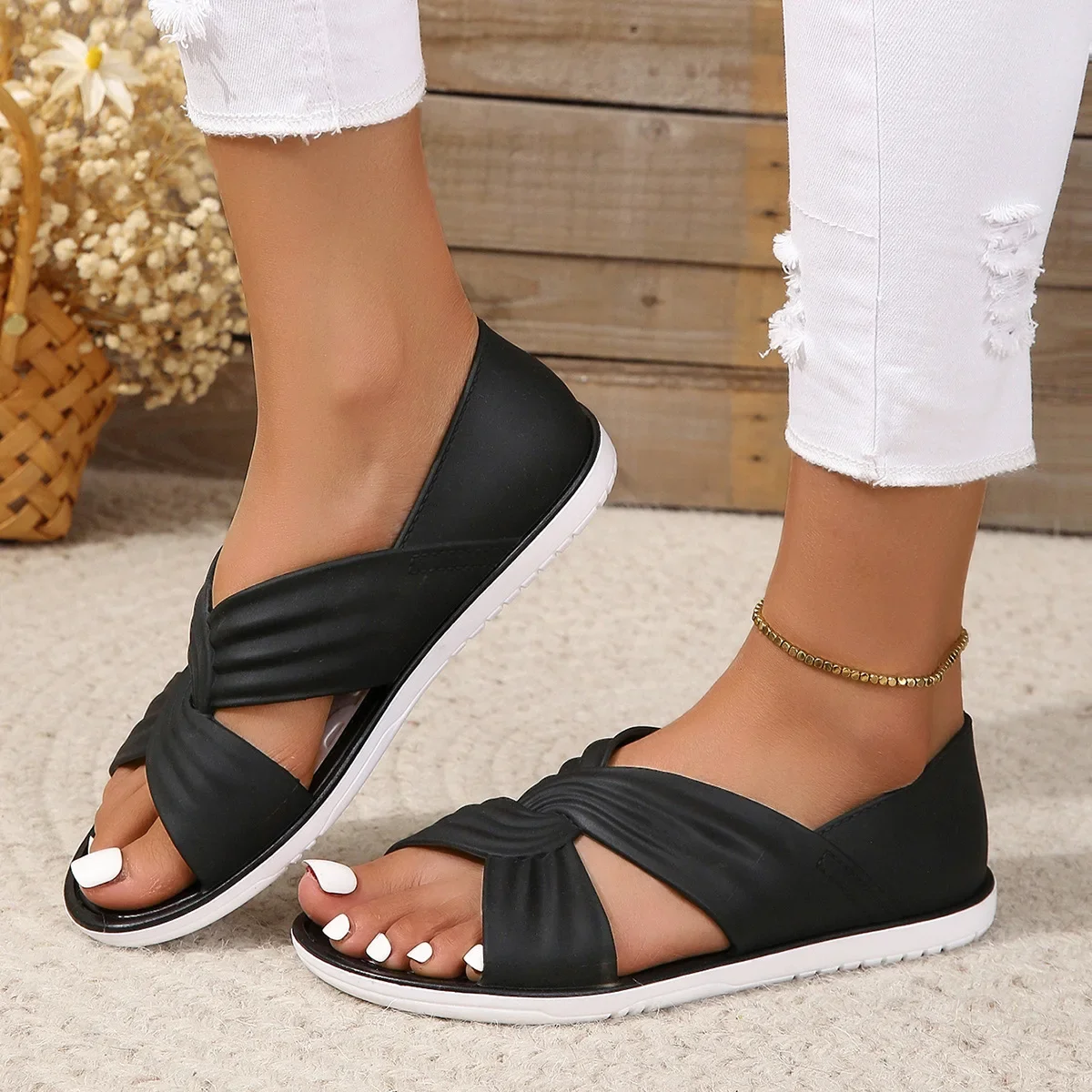 Summer New Flat Sandals Women Anti-slip Seaside Beach Shoes 2024 Outdoot Fish Mouth Comfortable Casual Sandals Sandalias Mujer