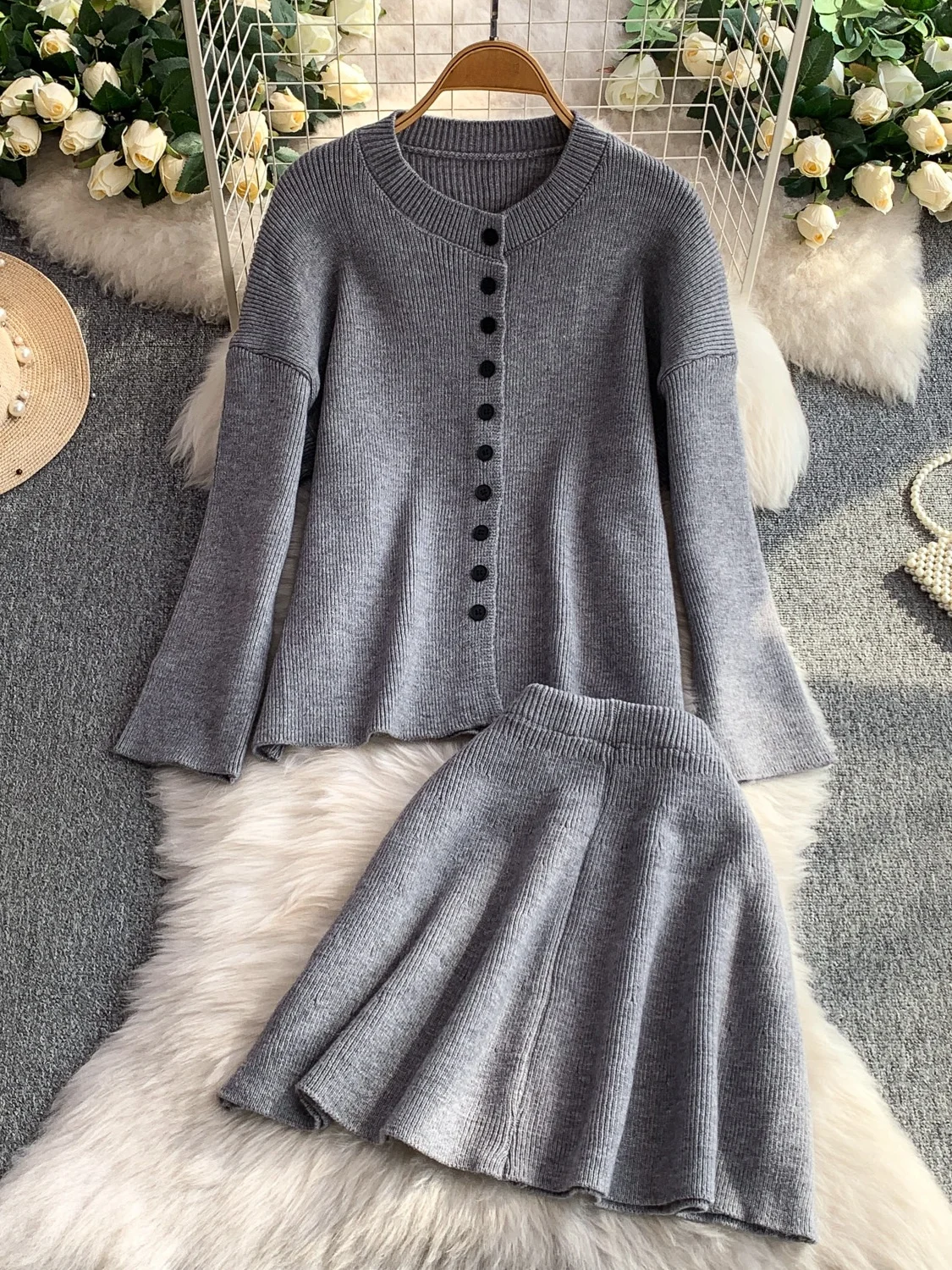 

ay Knitted Two-Piece Set Women's Loose Slimming Single-Button Coat plus Pure Desire High-Waist ort Skirt Faionable Autu...