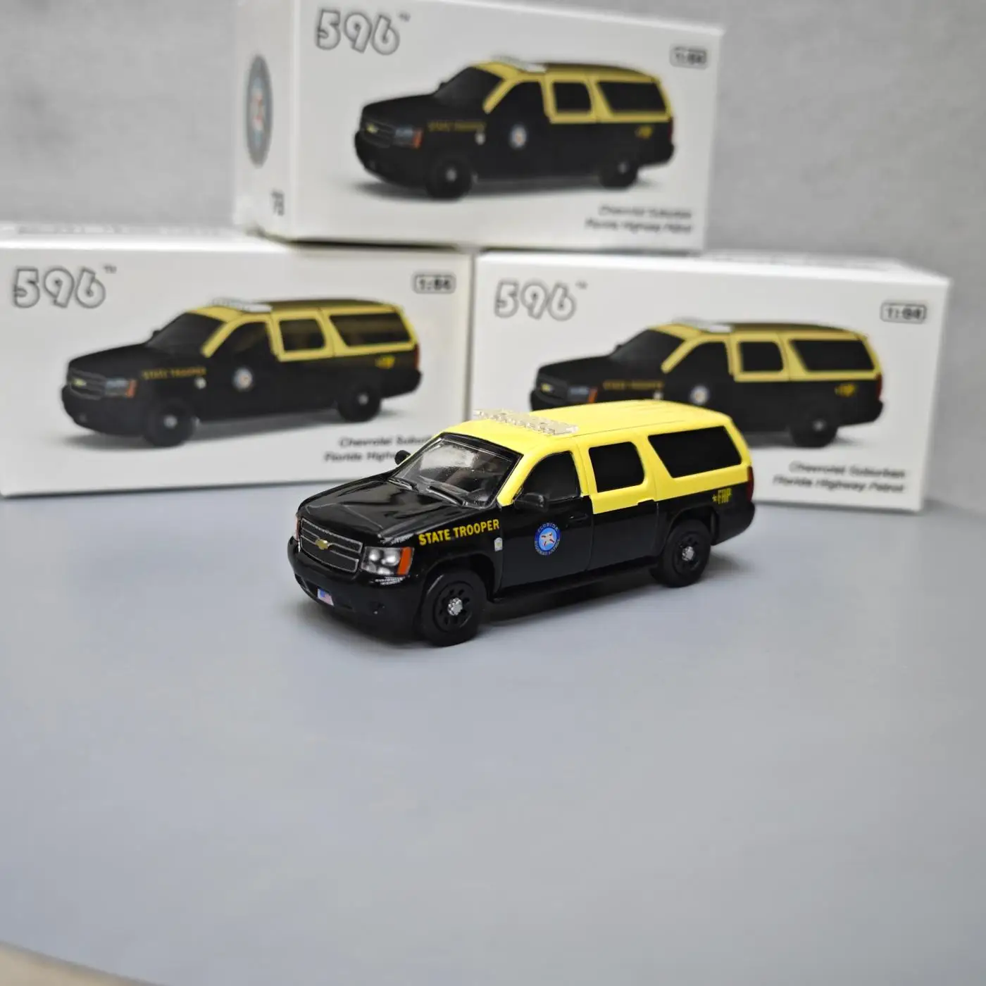 

Green Light 1:64 Saab Ban Florida Highway Patrol Police Car Miniature Alloy Car Models Fashionable Collectible Ornaments