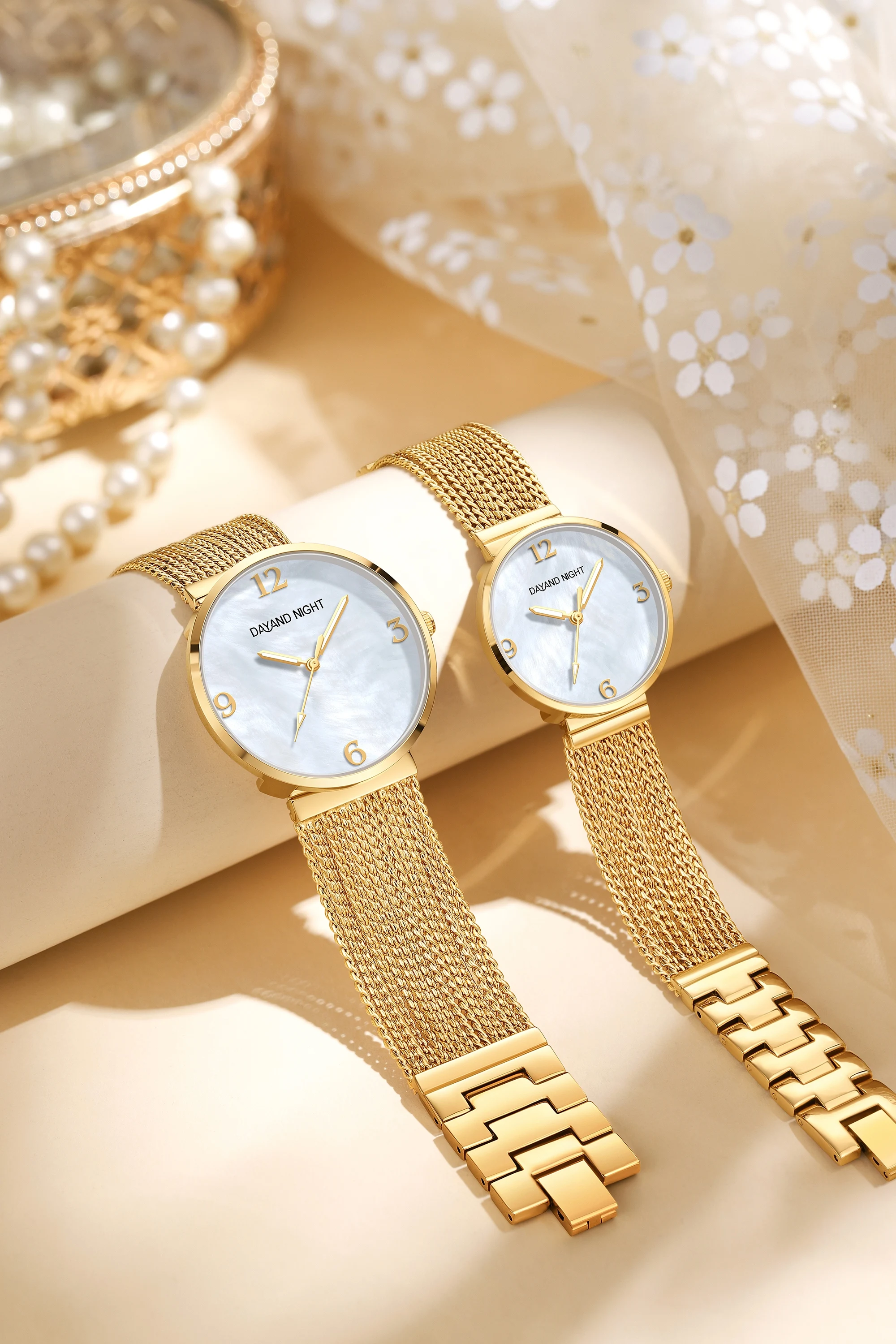 【DAYAND NIGHT】2025 New Women's Quartz Watch - Cleopatra Style Luxury Bracelet Wristwatch,  Christmas Hot Gift.