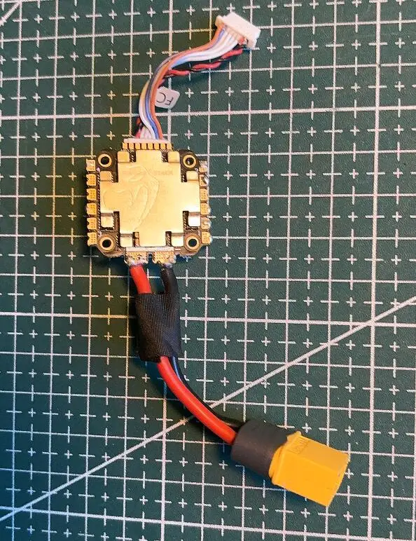 

Diatone MAMBA F40_BLS Mini Dshot600 4IN1 40A 6S 4-in-1 ESC Speed controller 20mm, M2/M3 for 3", 4" 5" ultralight RC drone builds