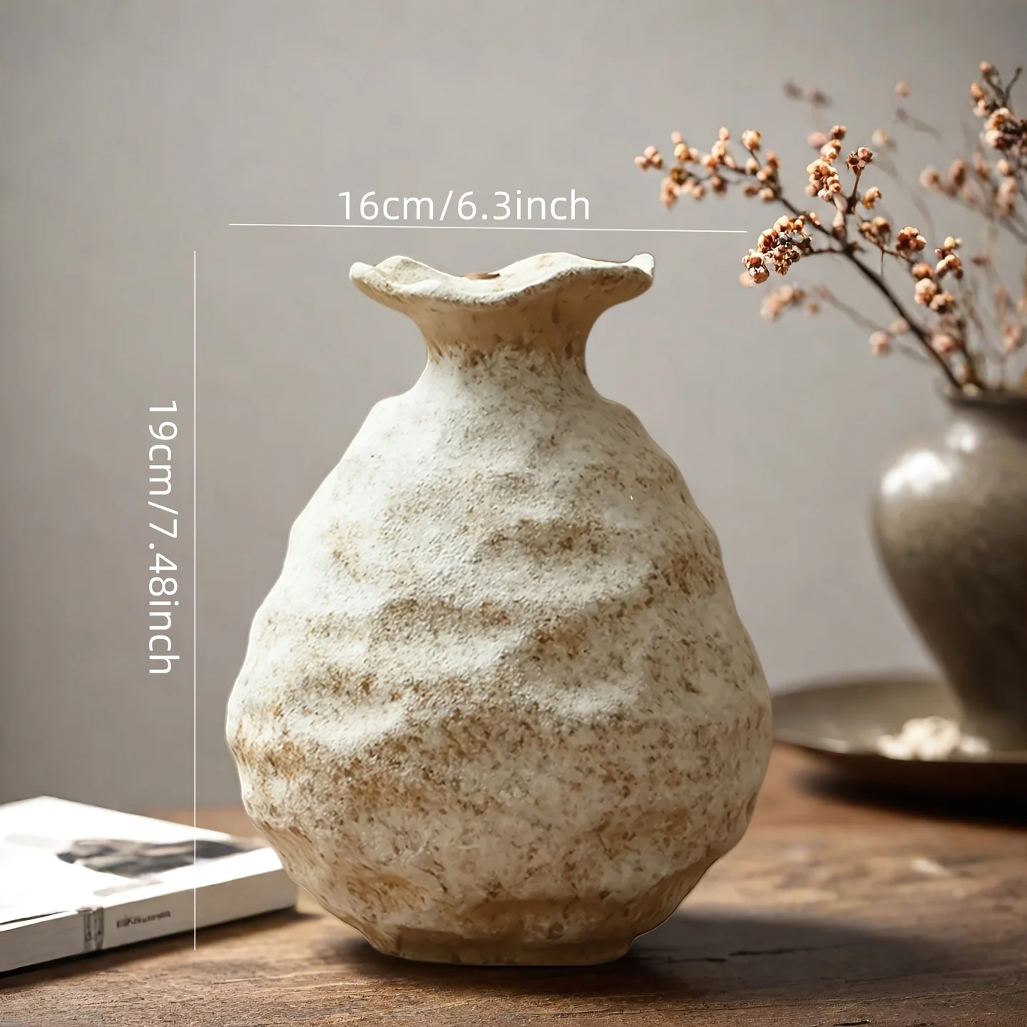 1 Handcrafted Farmhouse Ceramic Vase - Perfect for Fresh and Dried Flowers, Branch Decorations & Pampas Grass