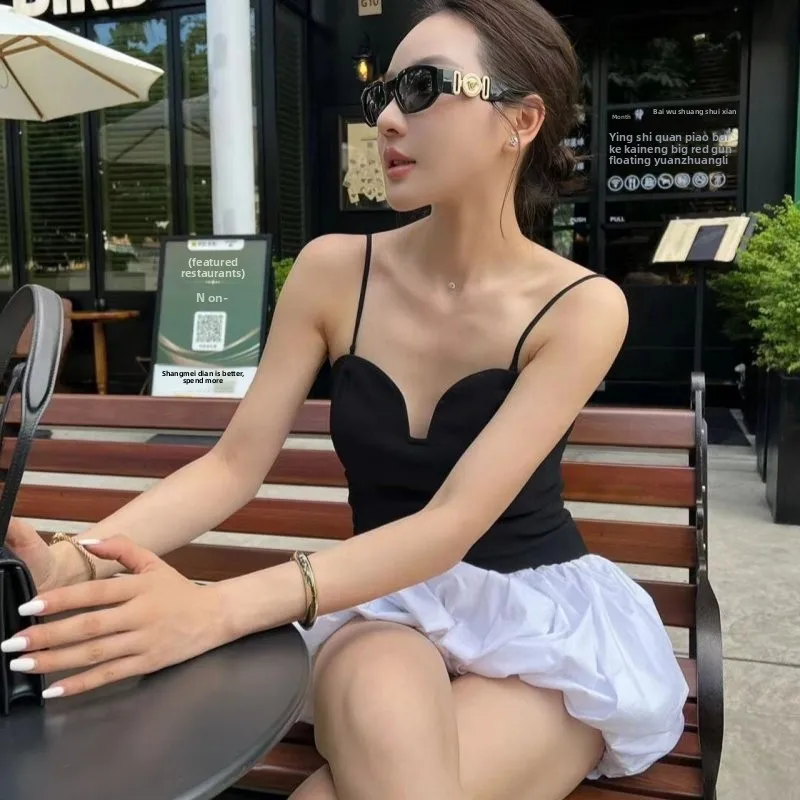 

Сексуальный комбинезон Ele с бретелями, женский, весна-лето 2026, модный, утягивающий, белый, с пышными цветочными шортами, для повседневной носки