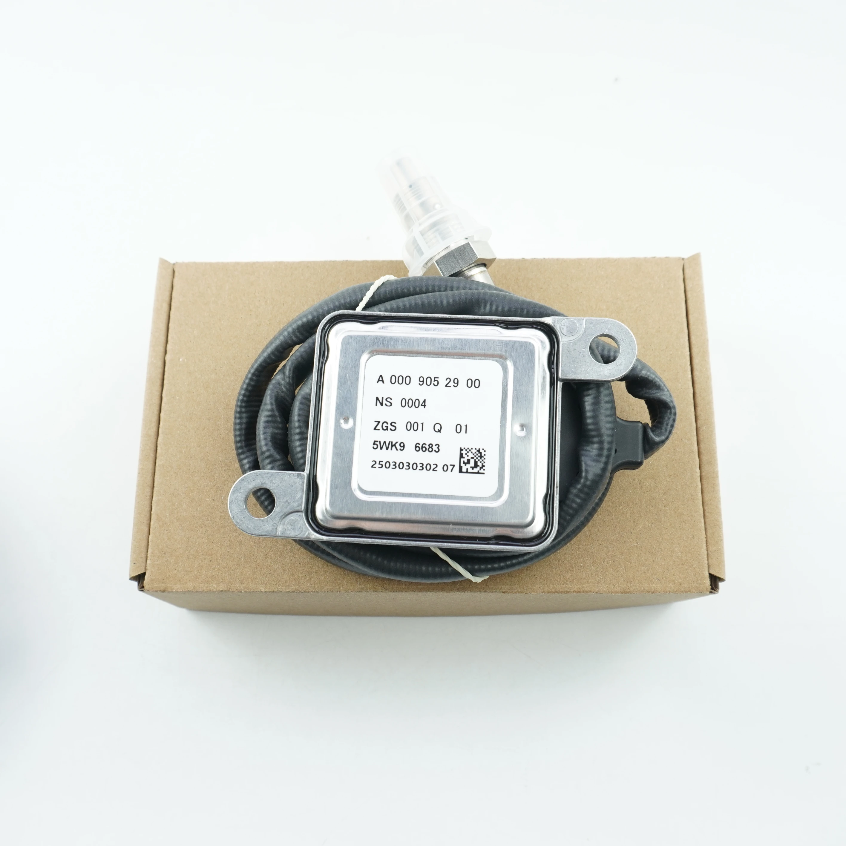 

Совершенно новый датчик оксида азота Nox 5WK96683 для Mercedes BENZ W166 CLA350 GLE350 GLE400 ML350 A0009052900 5WK9 6683