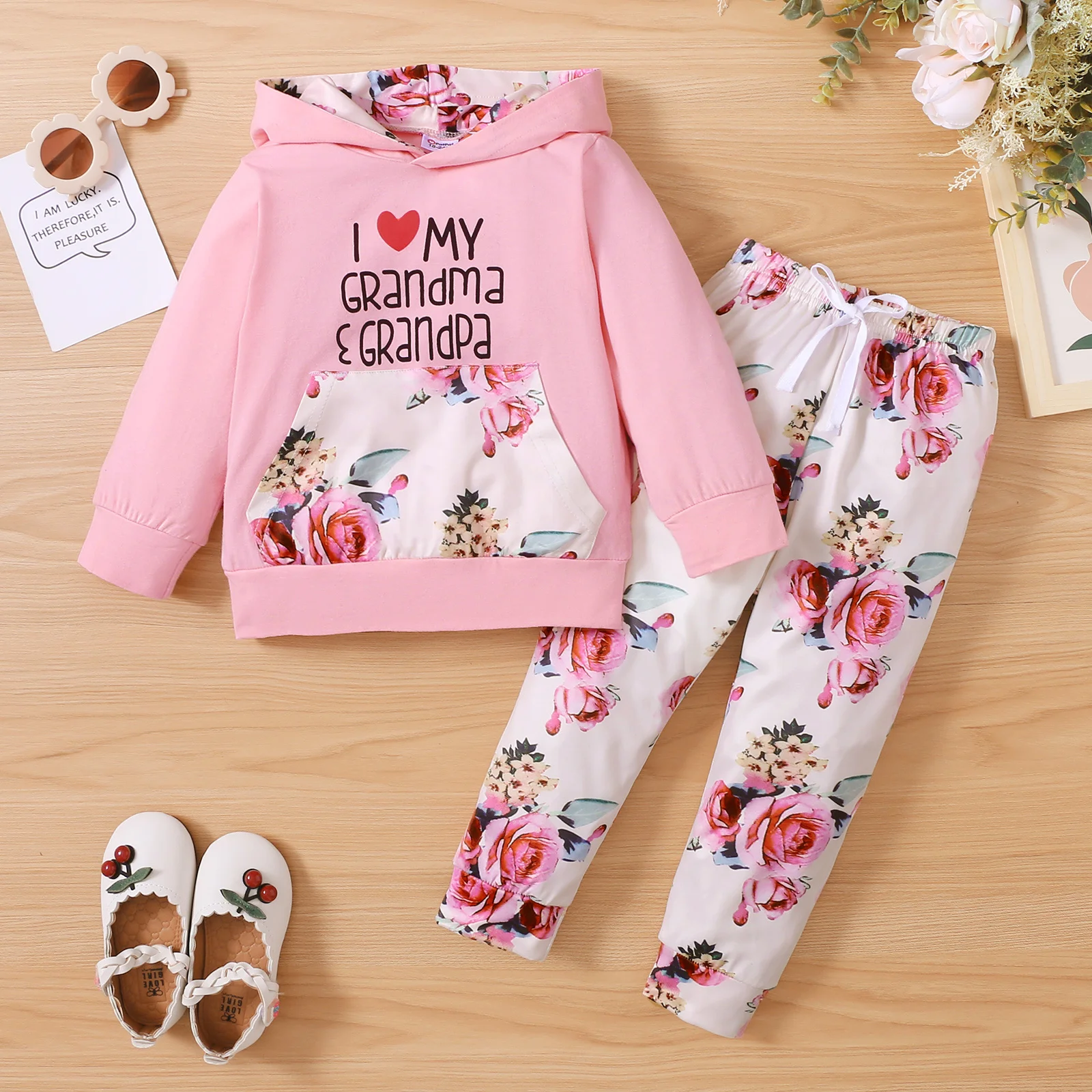 PatPat 2-piece Toddler Girl Letter Floral Print Hoodie and Pants Set Perfect for Outings and Daily Wear Basic Style