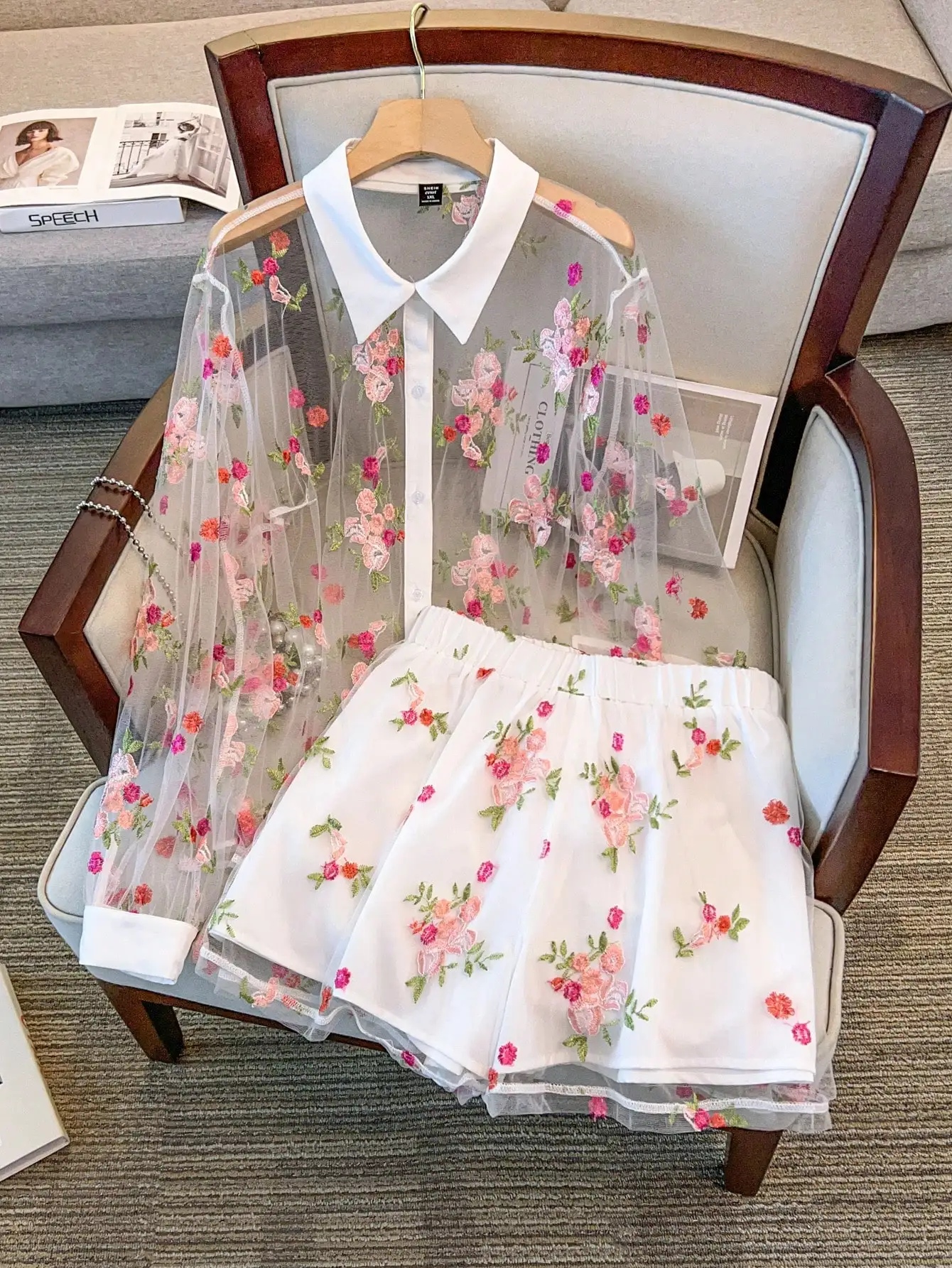 

Прозрачный кардиган с цветочной вышивкой и шорты для женщин, комплект с воротником-стойкой, повседневный, весна-лето