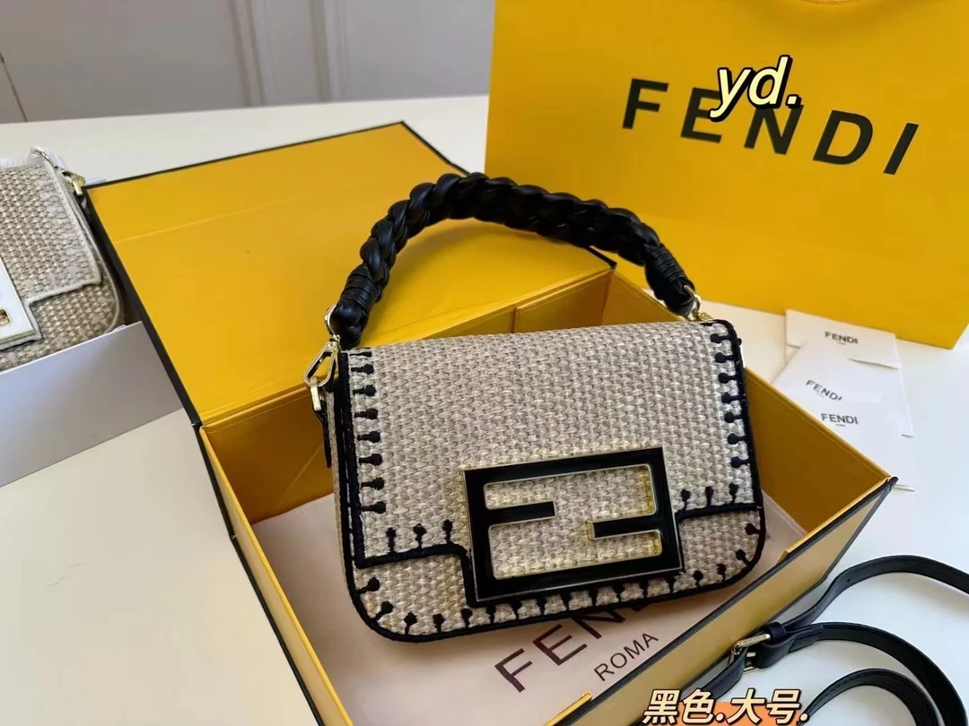 Le sac Fendi Paille L’accessoire de mode incontournable pour les amoureux de la haute couture