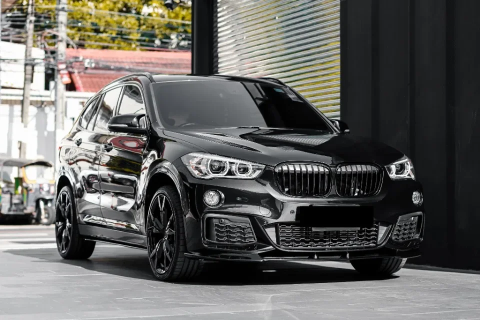 XVIP glänzende schwarze Diamanten-Stil Frontstoßstangen-Nierengitter für BMW X1 F48 F49 2016–2019. Oberes Racing-Gitter im glänzenden Linien-Stil – Detail 19