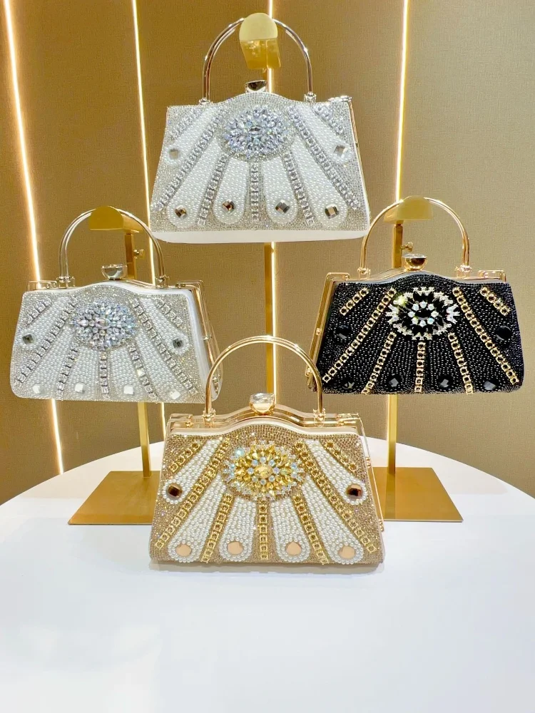 جديد إمرأة الراين الديكور مساء حقيبة 2025 حفلة موسيقية فاخرة مطعمة اللؤلؤ الماس حقائب بريق أنيقة صندوق صغير حقائب اليد