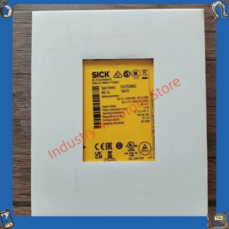 

Новое защитное реле FX3-XTIO84002 1044125 в коробке