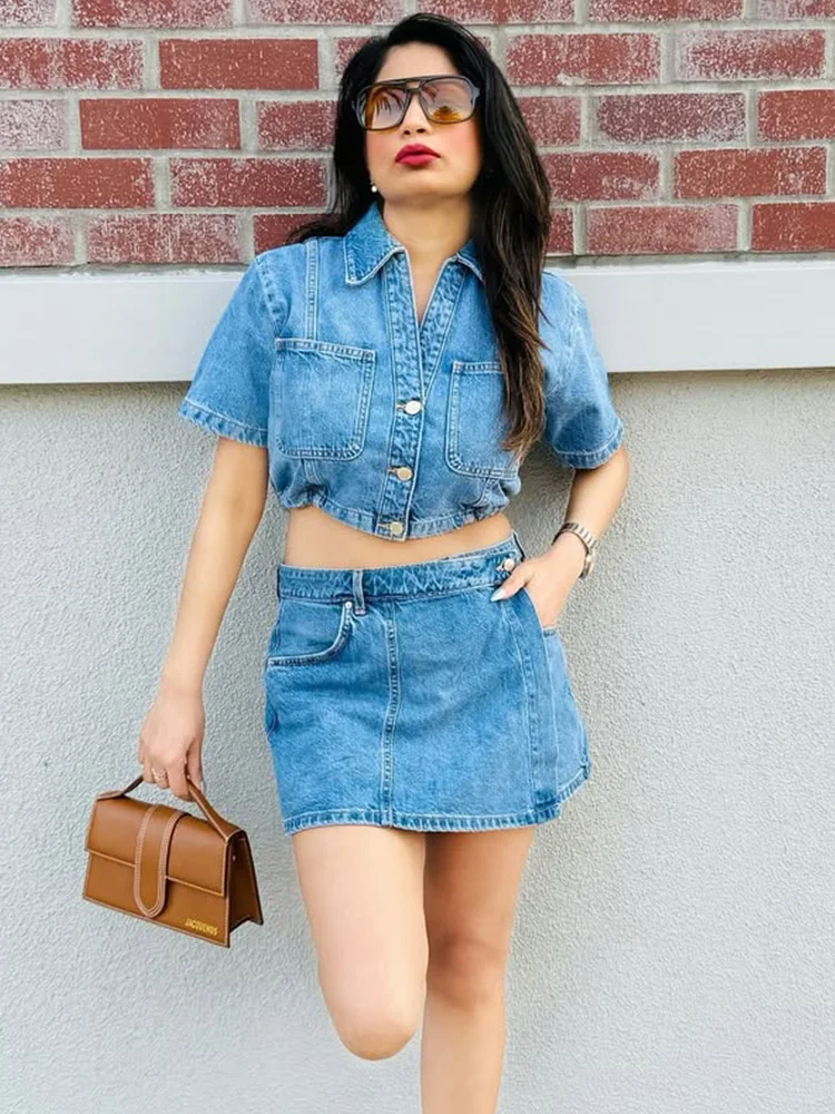 

Trendix Джинсы Укороченный топ Комплекты осенней тонкой мини-юбки с высокой талией 2025 Новая модная джинсовая юбка и топ на пуговицах с короткими рукавами Комплект из 2 предметов