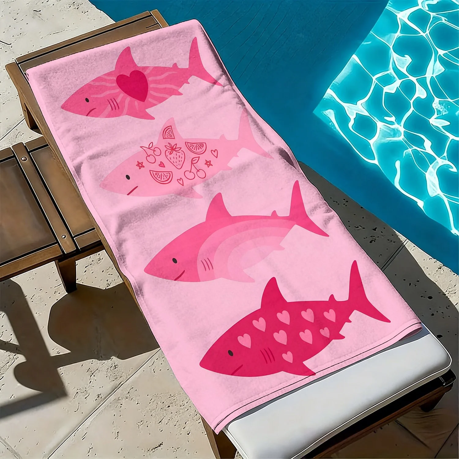 Shark heart-shaped and fruit-patterned polyester microfiber beach towel is highly absorbent, suitable swimming and beach outings
