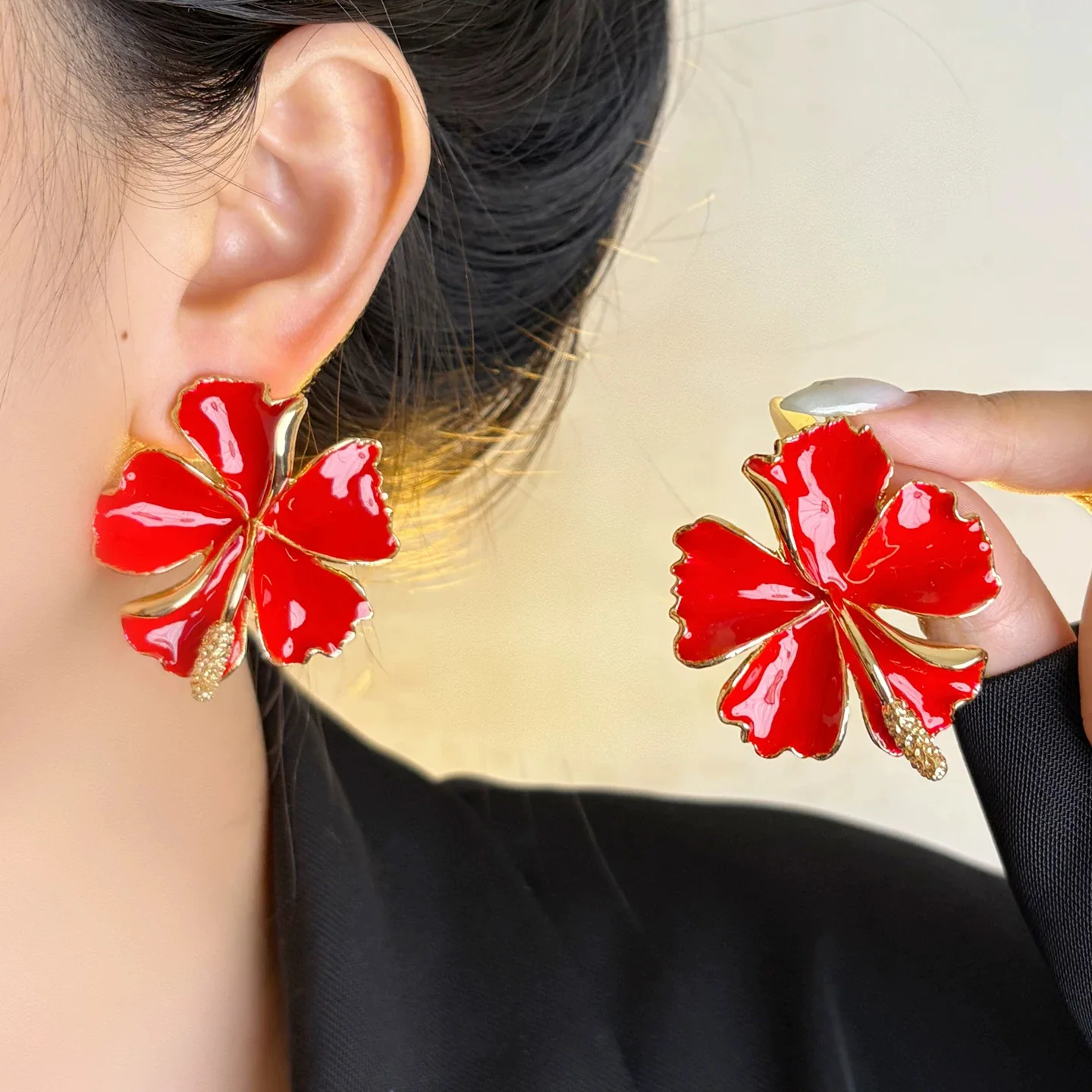 Vintage Enamel Large Flower Earrings for Women Luxury Metal Statement Stud Earrings Elegant Jewelry for Wedding Party