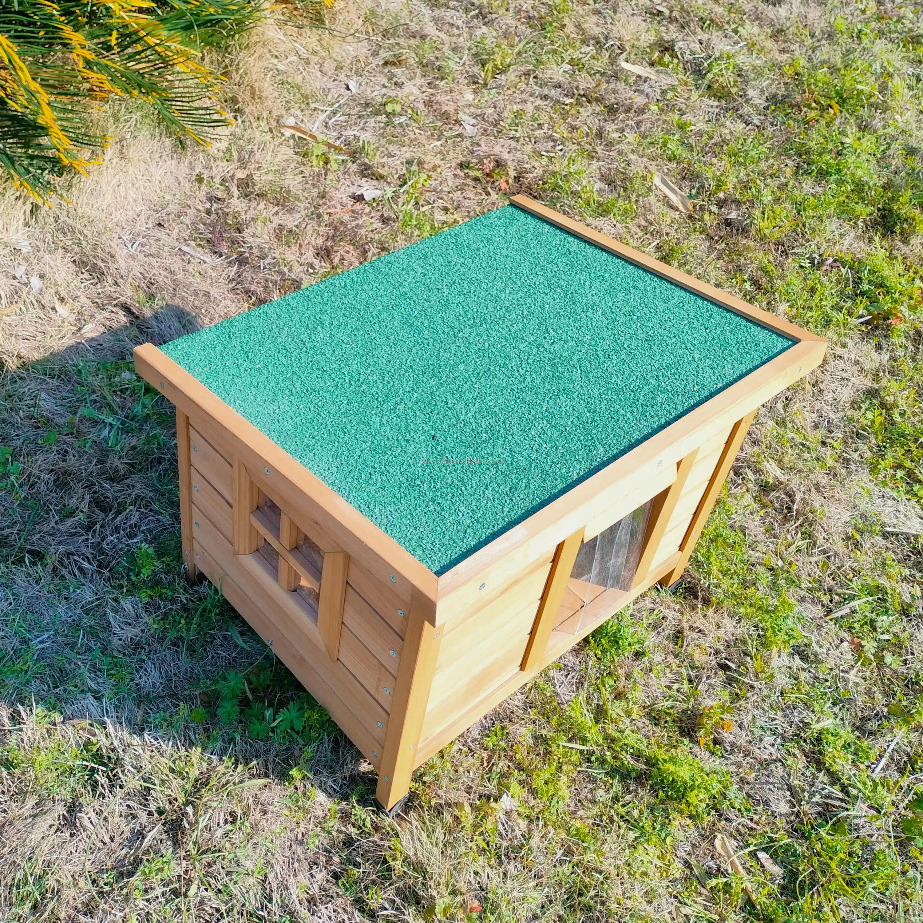 SDCH016 Weatherproof Openable Roof Wooden Cat House Indoor And Outdoor Print Pattern Small Pet Cat Shelter
