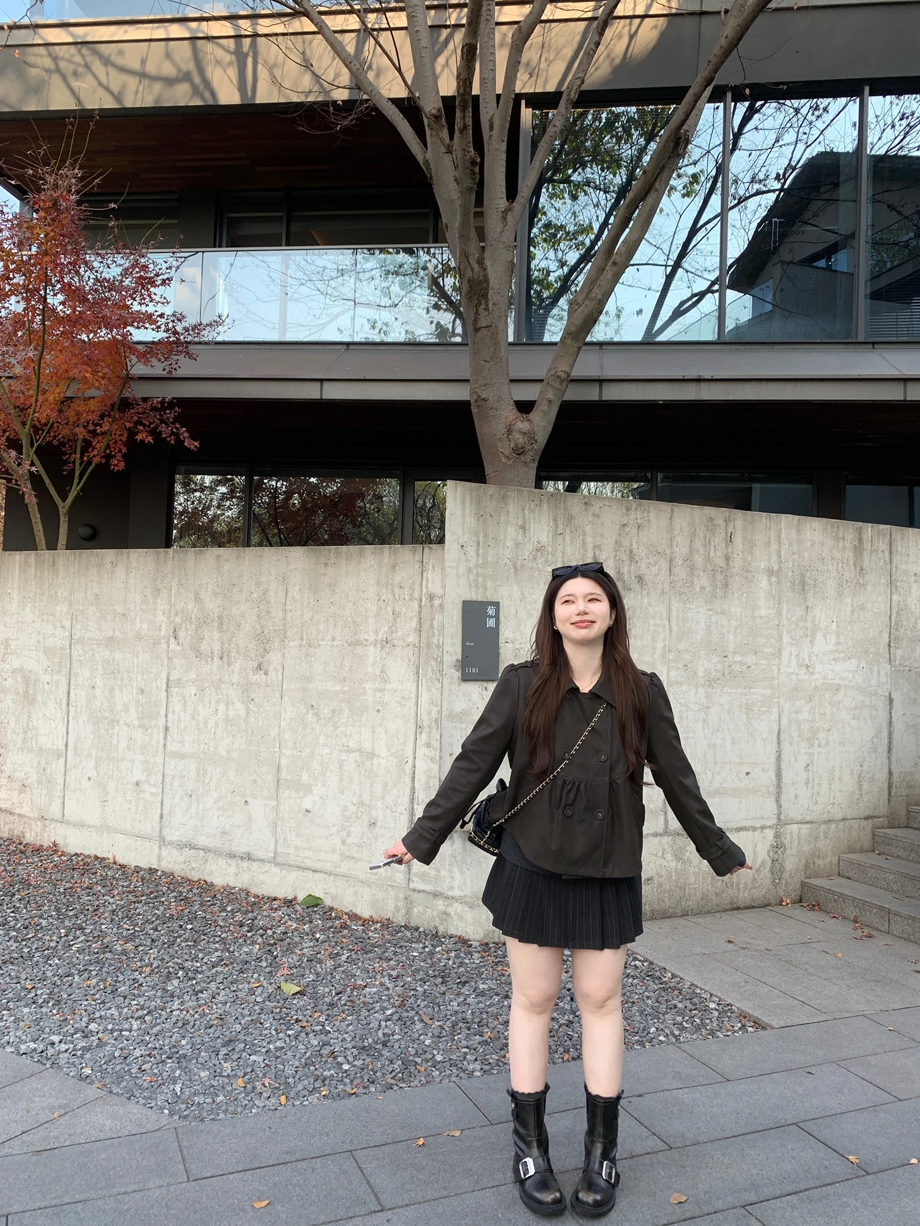 

Ретро-куртка из искусственной кожи с двойной пуговичной застежкой, больших размеров, винтажная, в холодных тонах, короткая верхняя одежда для женщин, модная и элегантная.