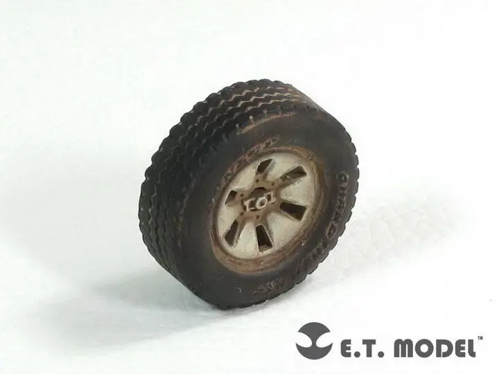 1/35 ET Models - ER35-031 Technical Pickup Truck Resin Wheels (4 pcs)