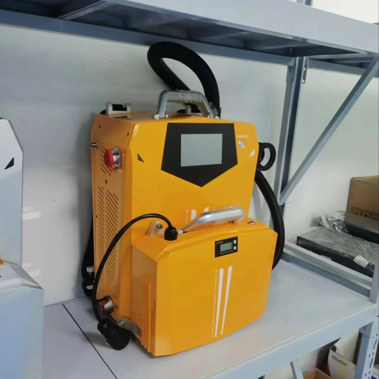 

Portable Fiber Laser Cleaning Machine Battery Included for Metal Wood Paint Rust Removal New Condition