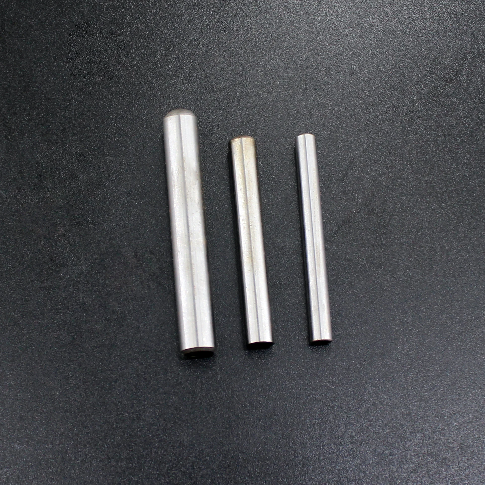 Diameter 20mm24mm benang dalam M10M12 Pin penyadap presisi dengan ulir Pin pemasangan benang silinder panjang Pin Length