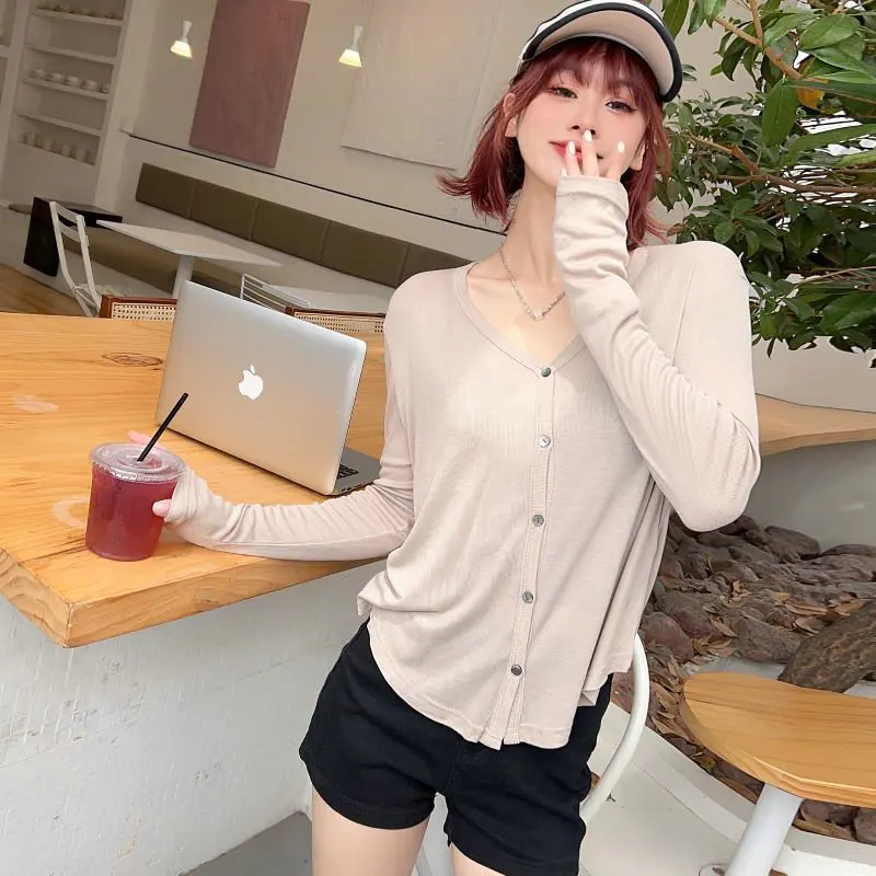 Fashion V-Neck Lyocell Cardigan with buttons Loose Casual Sun protective clothing Long sleeves Air-conditioned shirt