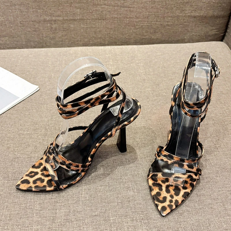 Liyke 2024 nuovi sandali Sexy con stampa leopardata donna estate a punta aperta cinturino con fibbia gladiatore tacchi alti scarpe eleganti da festa