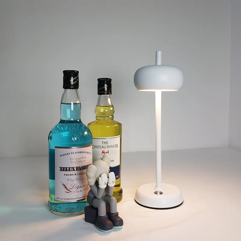 

Creative LED Bedroom Table Lamp Art Design Decorative Lamp Camping Restaurant Bar Modern USB Charging Table Lamp Touch