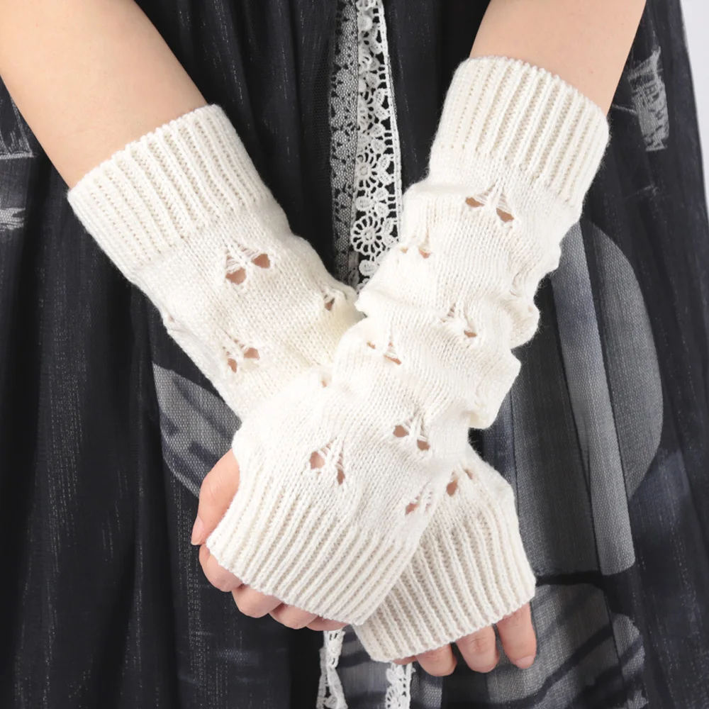 

1pair Winter Warmer Women Gloves Stylish Hand Girls Lolita Arm Crochet Knitting Hollow Heart Mitten Warm Fingerless Gloves