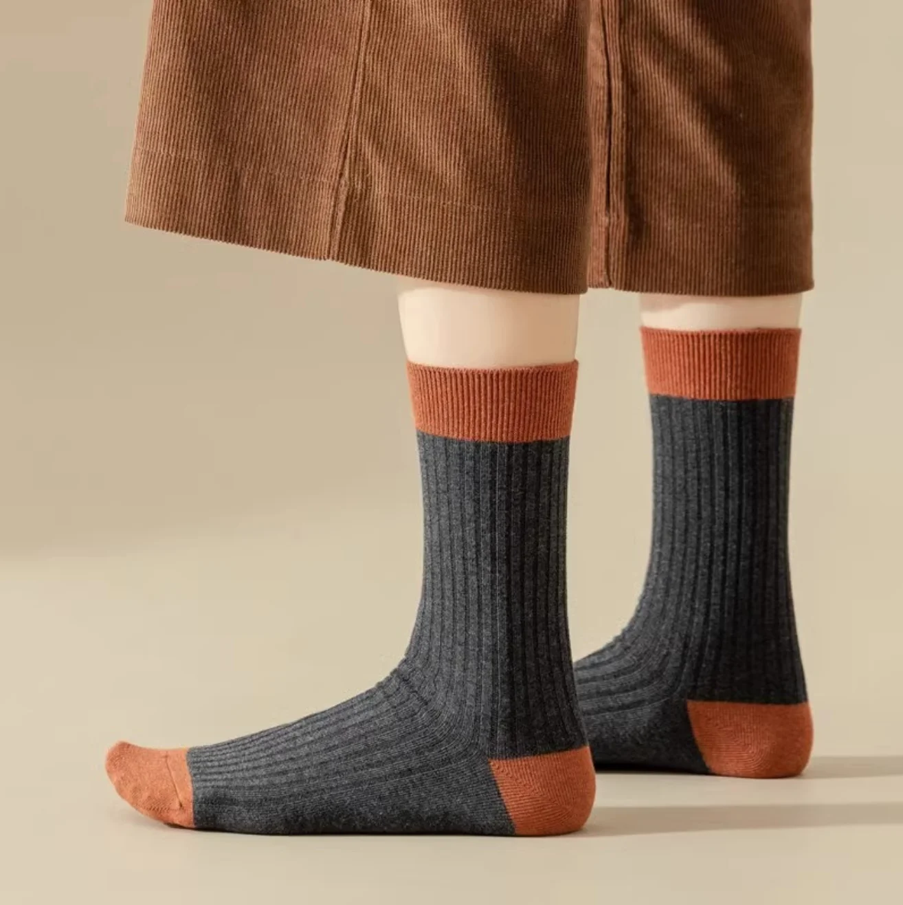Autumn and Winter Color-Blocked Slouch Socks, 5 Pairs, Vertical Stripe High Elasticity + Vintage Color Scheme, Soft and Smooth Texture, Suitable for Commuting / Lazy Style Outfits / Holiday Gifts